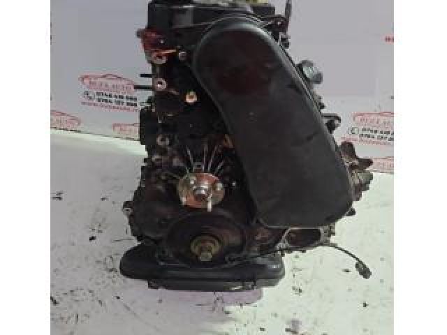bontott TOYOTA HILUX Motor (Fűzött blokk hengerfejjel)