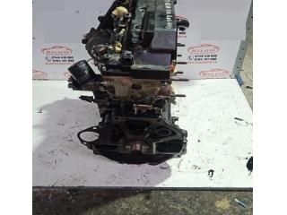 bontott TOYOTA HILUX Motor (Fűzött blokk hengerfejjel)