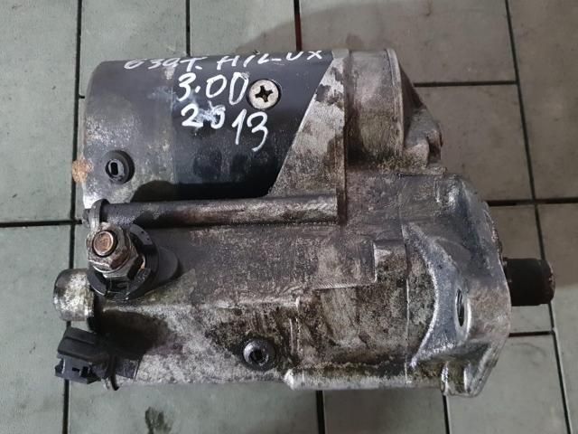 bontott TOYOTA HILUX Önindító