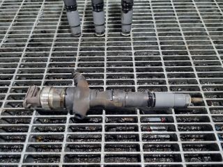 bontott TOYOTA HILUX Porlasztó (1 db)