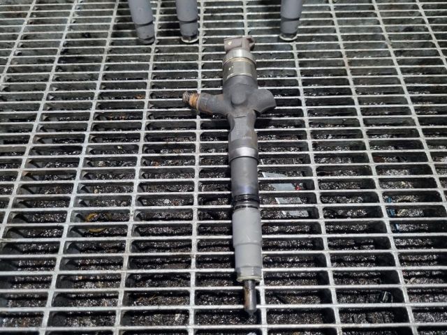 bontott TOYOTA HILUX Porlasztó (1 db)