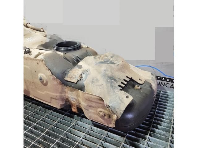 bontott TOYOTA HILUX Tank