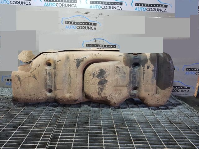 bontott TOYOTA HILUX Tank