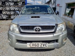 bontott TOYOTA HILUX Tank