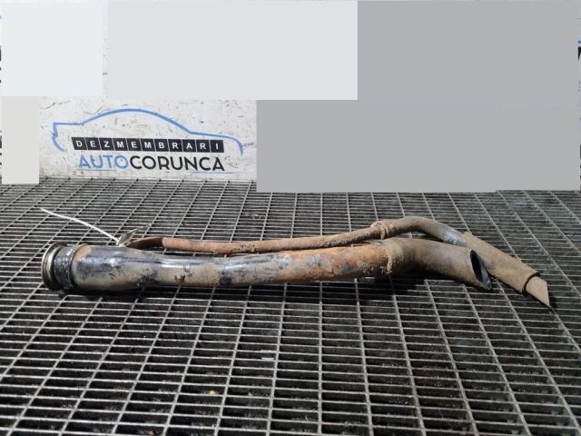 bontott TOYOTA HILUX Tankbetöltő Cső (Fém)