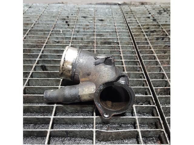 bontott TOYOTA HILUX Turbócső