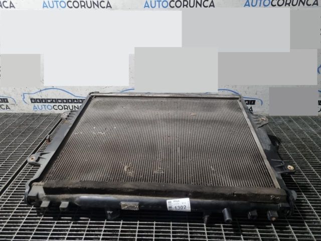 bontott TOYOTA HILUX Vízhűtő Radiátor (Klímás)