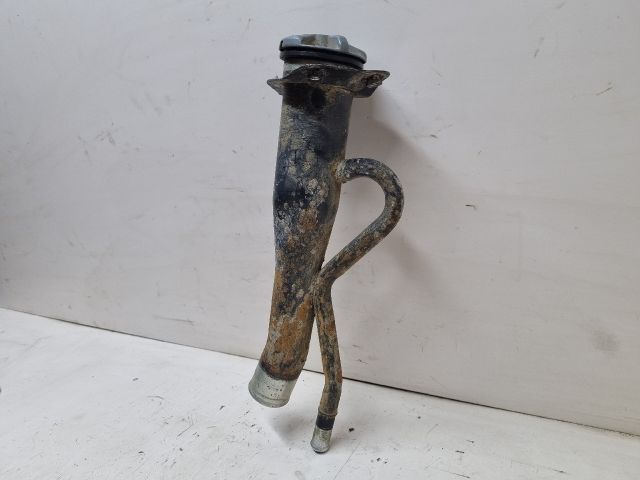 bontott TOYOTA HILUX Tankbetöltő Cső (Fém)