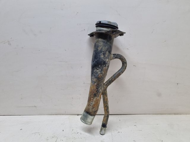 bontott TOYOTA HILUX Tankbetöltő Cső (Fém)