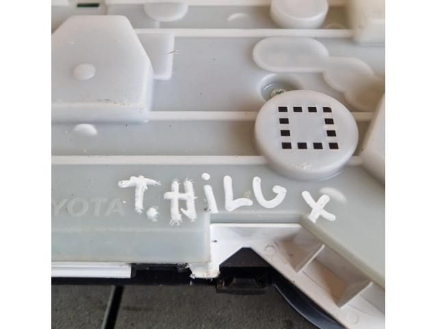 bontott TOYOTA HILUX Kilométeróra