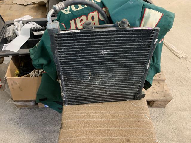 bontott TOYOTA HILUX Klímahűtő Radiátor