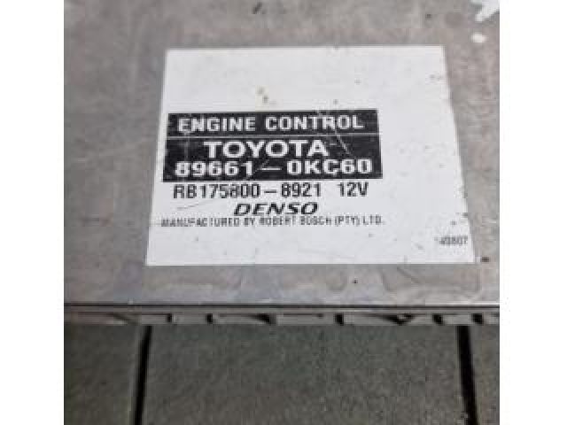 bontott TOYOTA HILUX Motorvezérlő
