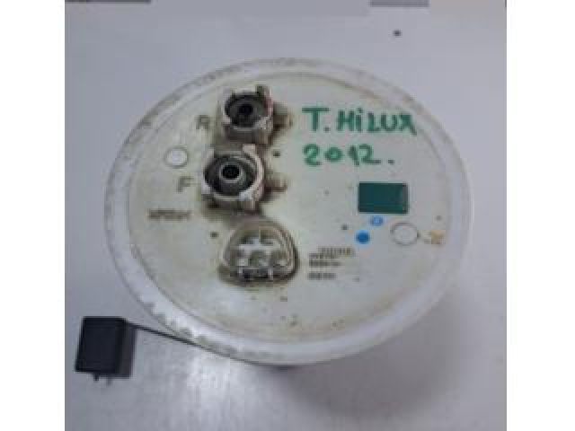 bontott TOYOTA HILUX Üzemanyag Szivattyú