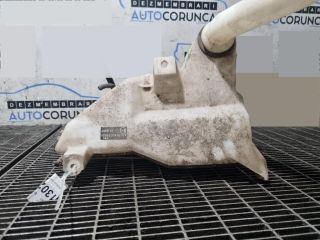 bontott TOYOTA HILUX Ablakmosó Tartály