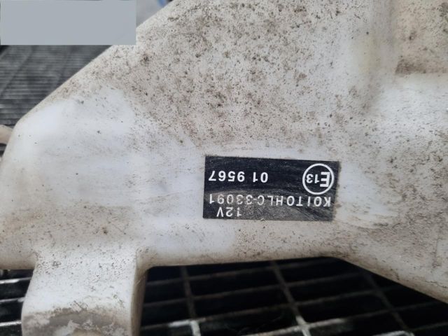 bontott TOYOTA HILUX Ablakmosó Tartály