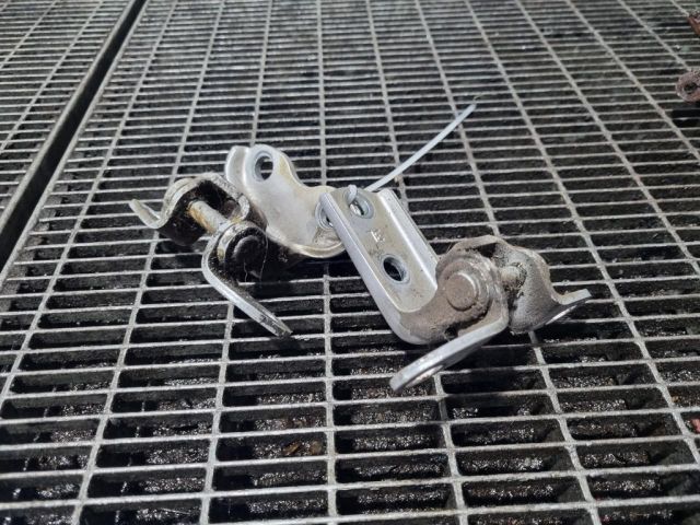 bontott TOYOTA HILUX Ajtó Zsanér (Pozíciófüggetlen)