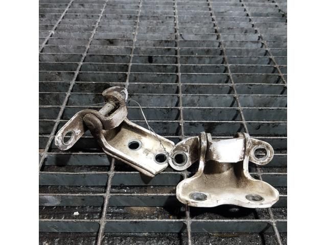 bontott TOYOTA HILUX Ajtó Zsanér (Pozíciófüggetlen)