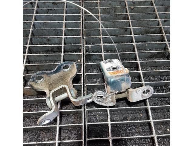 bontott TOYOTA HILUX Ajtó Zsanér (Pozíciófüggetlen)