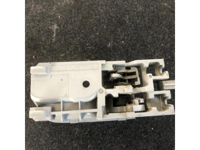 bontott TOYOTA HILUX Bal első Belső Kilincs