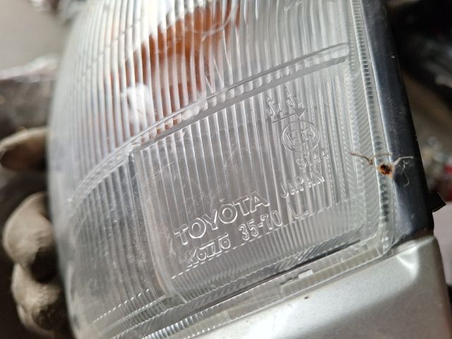 bontott TOYOTA HILUX Bal első Irányjelző