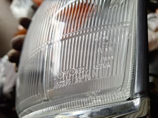 bontott TOYOTA HILUX Bal első Irányjelző