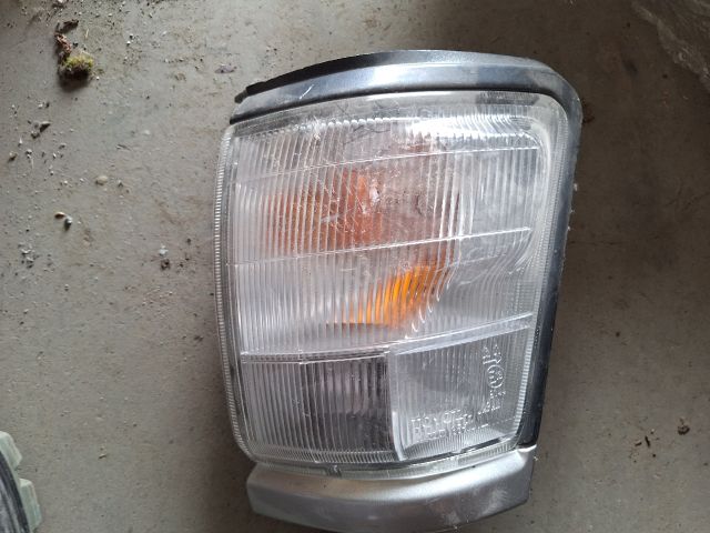 bontott TOYOTA HILUX Bal első Irányjelző