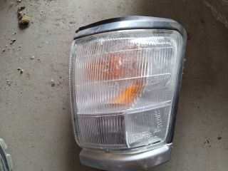 bontott TOYOTA HILUX Bal első Irányjelző