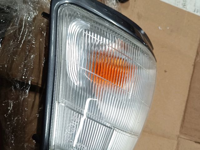 bontott TOYOTA HILUX Bal első Irányjelző