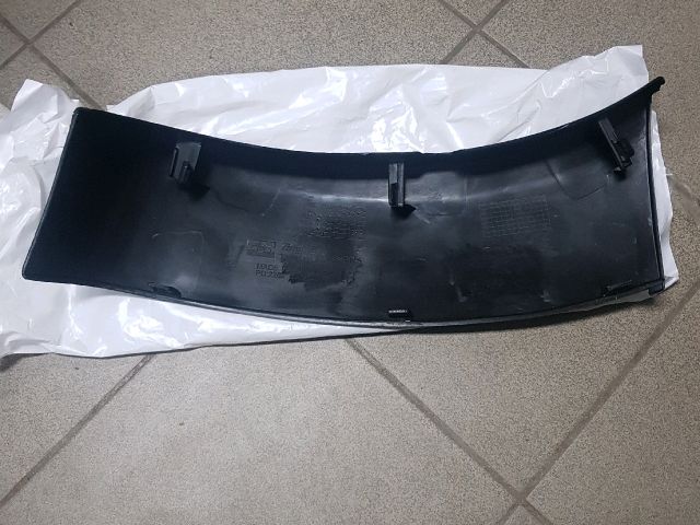 bontott TOYOTA HILUX Bal első Lökhárító Sarok