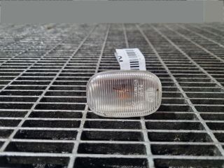 bontott TOYOTA HILUX Bal első Sárvédő Irányjelző