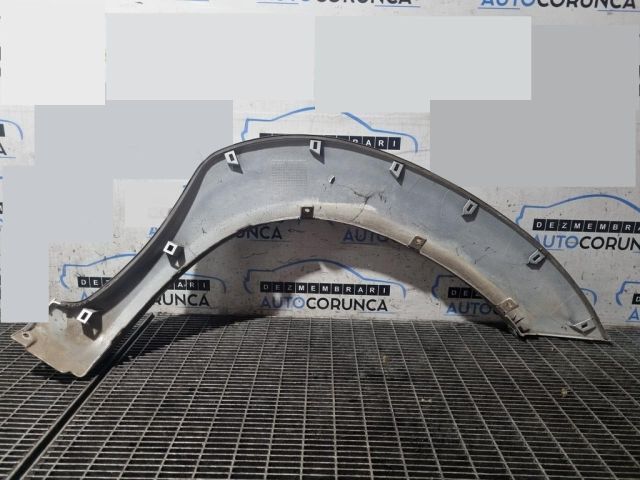 bontott TOYOTA HILUX Bal első Sárvédő Szélesítő