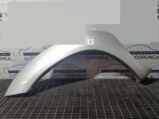 bontott TOYOTA HILUX Bal első Sárvédő Szélesítő