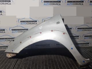 bontott TOYOTA HILUX Bal első Sárvédő