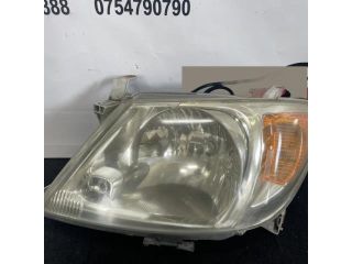 bontott TOYOTA HILUX Bal Fényszóró