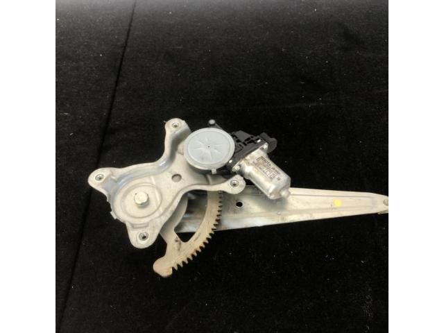 bontott TOYOTA HILUX Bal hátsó Ablakemelő Szerkezet (Elektromos)