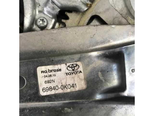 bontott TOYOTA HILUX Bal hátsó Ablakemelő Szerkezet (Elektromos)