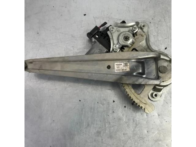 bontott TOYOTA HILUX Bal hátsó Ablakemelő Szerkezet (Elektromos)