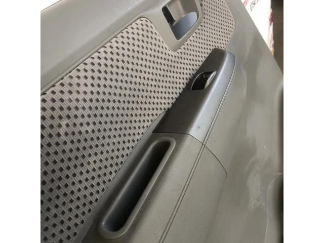 bontott TOYOTA HILUX Bal hátsó Ajtó Kárpit