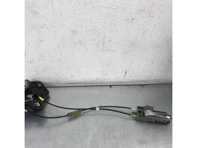 bontott TOYOTA HILUX Bal hátsó Ajtózár