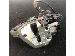 bontott TOYOTA HILUX Bal hátsó Ajtózár