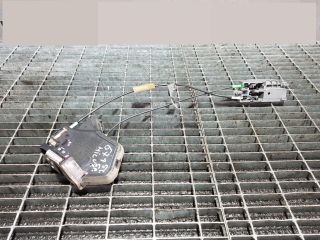 bontott TOYOTA HILUX Bal hátsó Ajtózár