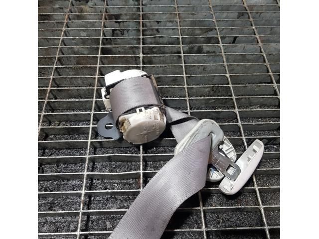 bontott TOYOTA HILUX Bal hátsó Biztonsági Öv