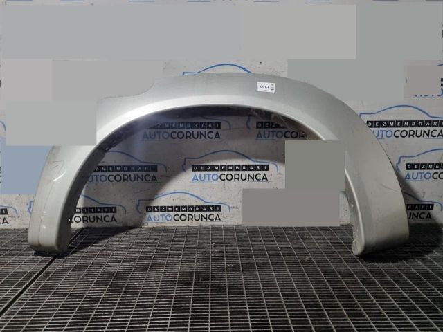 bontott TOYOTA HILUX Bal hátsó Sárvédő Díszléc