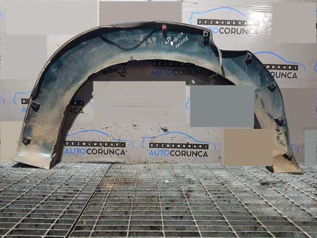 bontott TOYOTA HILUX Bal hátsó Sárvédő Díszléc