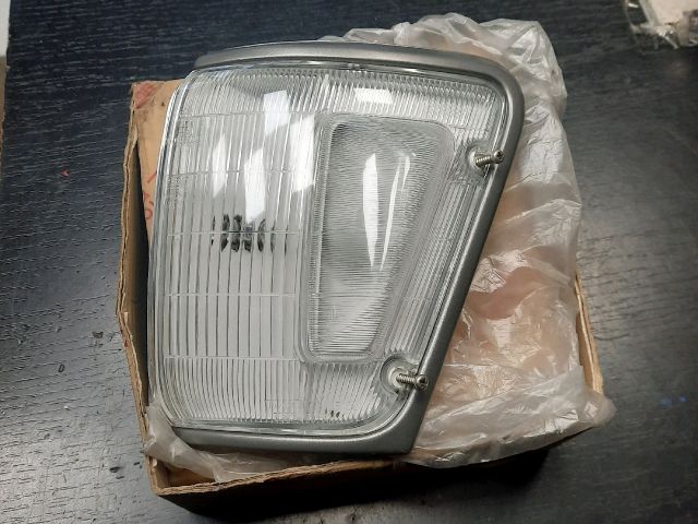 bontott TOYOTA HILUX Bal Helyzetjelző