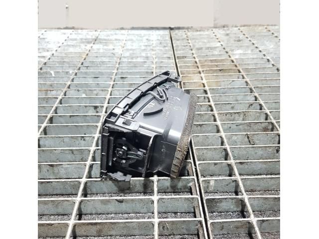 bontott TOYOTA HILUX Bal Szellőző