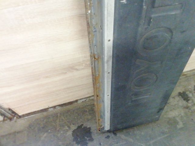 bontott TOYOTA HILUX Csomagtérajtó (Üres lemez)