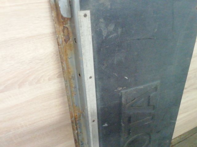 bontott TOYOTA HILUX Csomagtérajtó (Üres lemez)