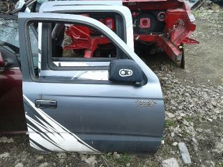 bontott TOYOTA HILUX Első Ablakmosó Szivattyú