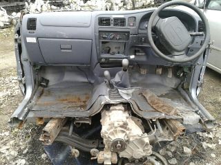 bontott TOYOTA HILUX Első Ablakmosó Szivattyú